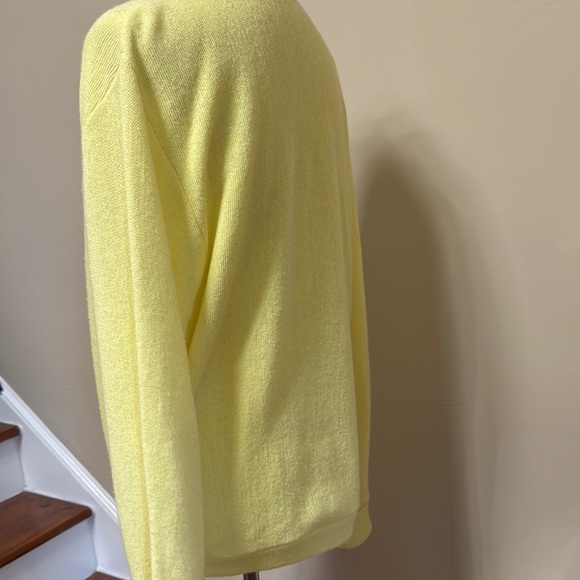 VINTAGE IZOD/Lacoste Yellow Cardigan Sweater Unisex Size L pre-owned. - Picture 3 of 8
